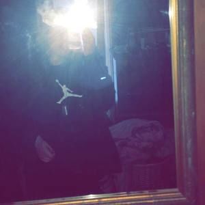 Meet your Posher, Samya